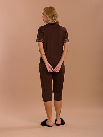 PIJAMA FEMININO CAMISARIA CURTA COM CAPRI COM DETALHES EM RENDA